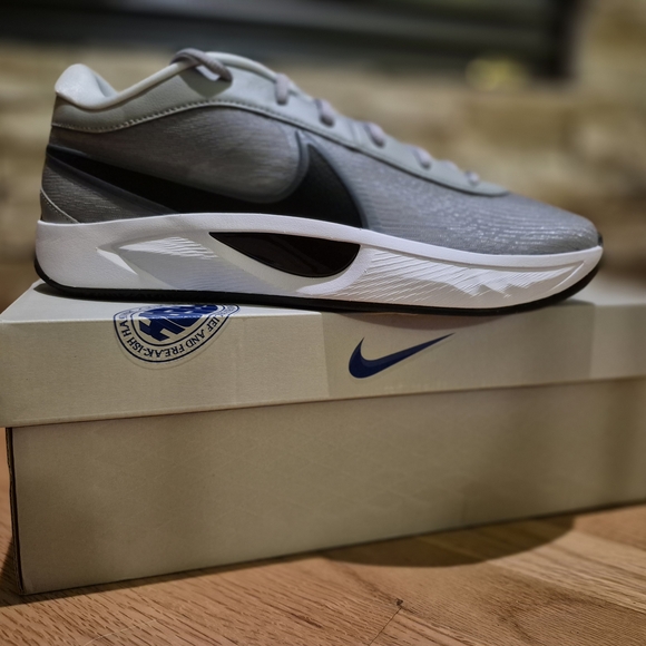 NEW Nike Men's 10 Giannis Greek Freak 6 TB Wolf Grey - Picture 3 of 7